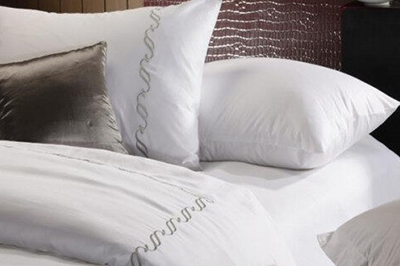 Embr Duvet Cover set (UNBOXED)