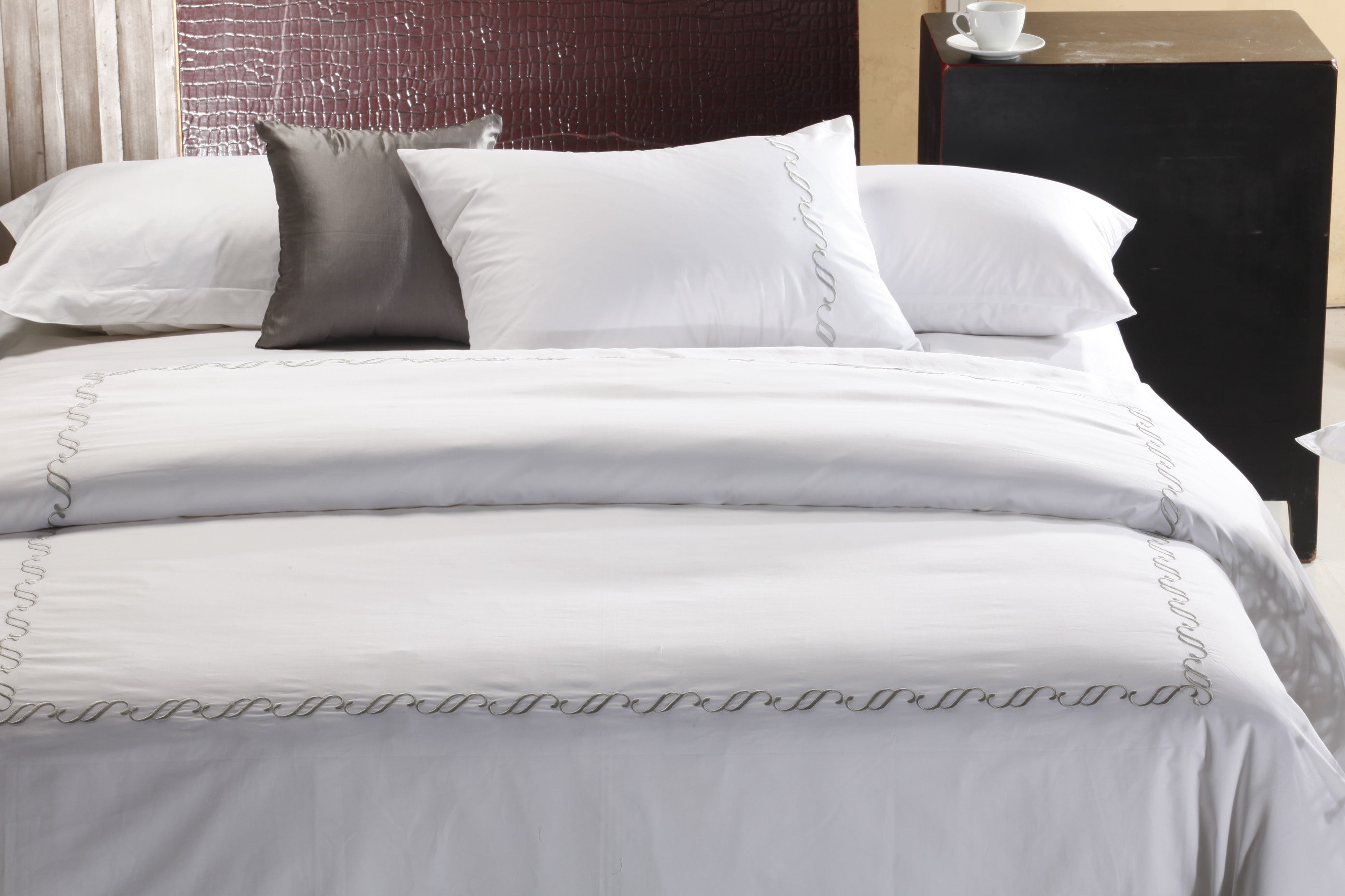 Embr Duvet Cover set